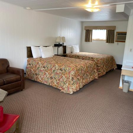 Cedars Motel Ironwood Εξωτερικό φωτογραφία