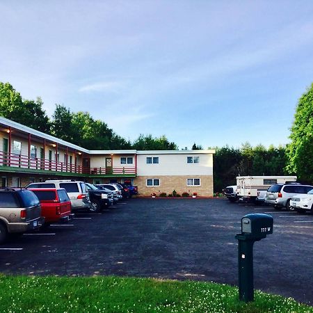 Cedars Motel Ironwood Εξωτερικό φωτογραφία