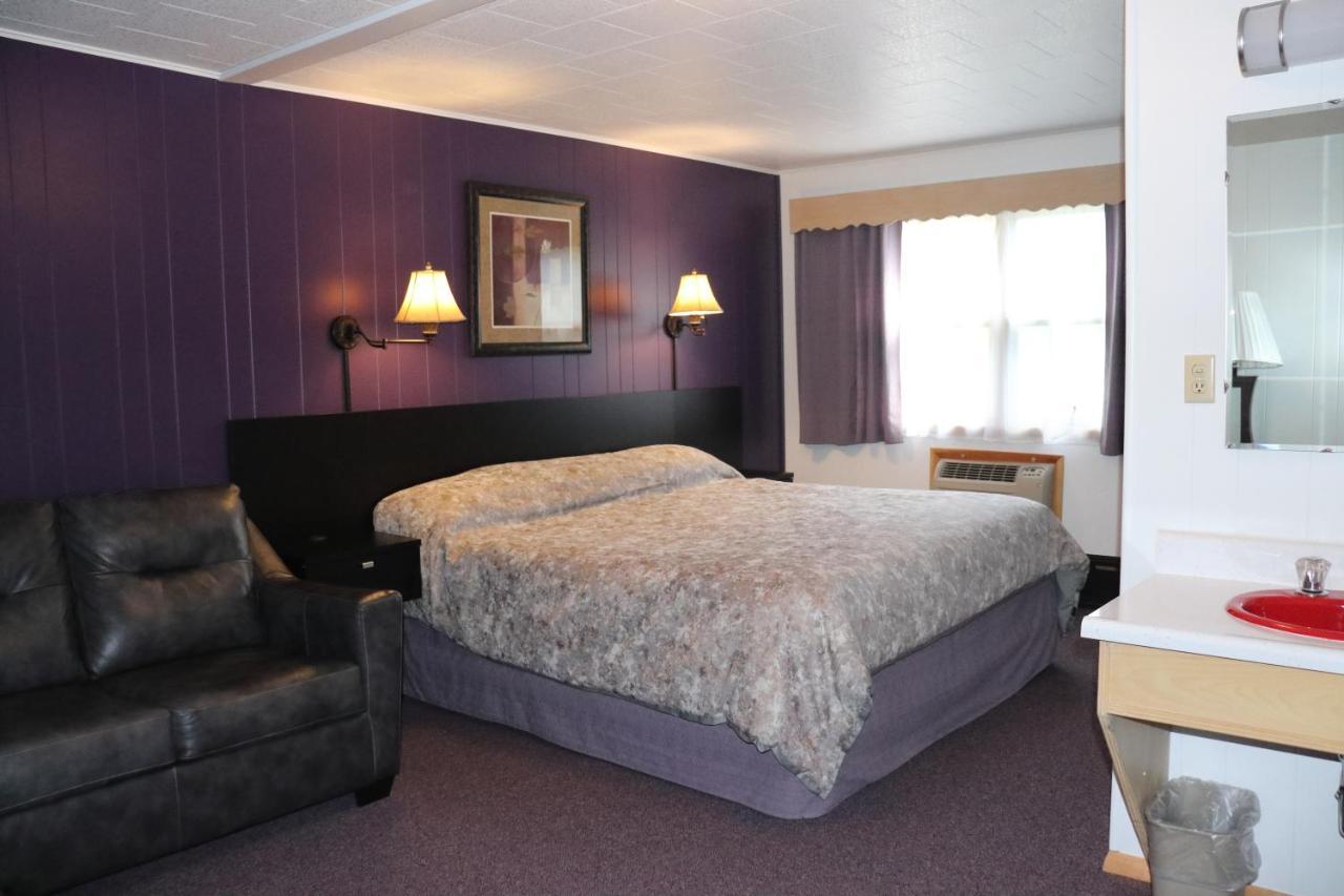Cedars Motel Ironwood Εξωτερικό φωτογραφία