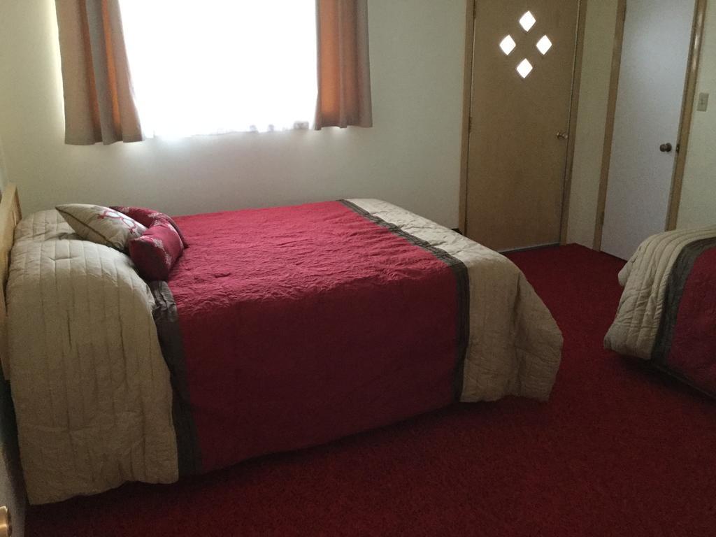 Cedars Motel Ironwood Εξωτερικό φωτογραφία