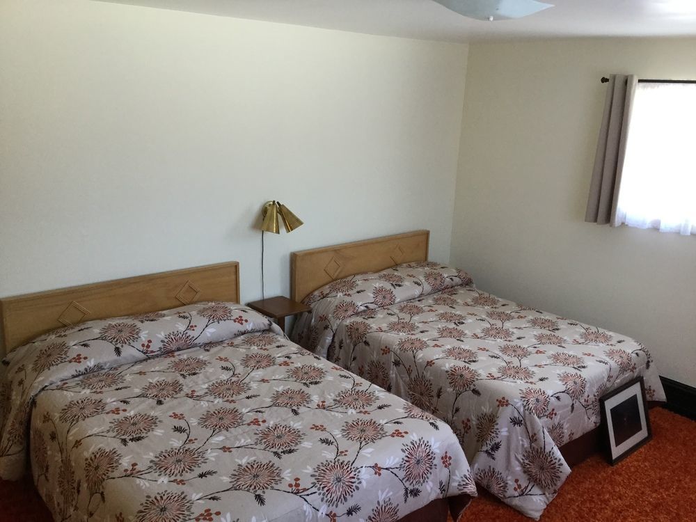 Cedars Motel Ironwood Εξωτερικό φωτογραφία