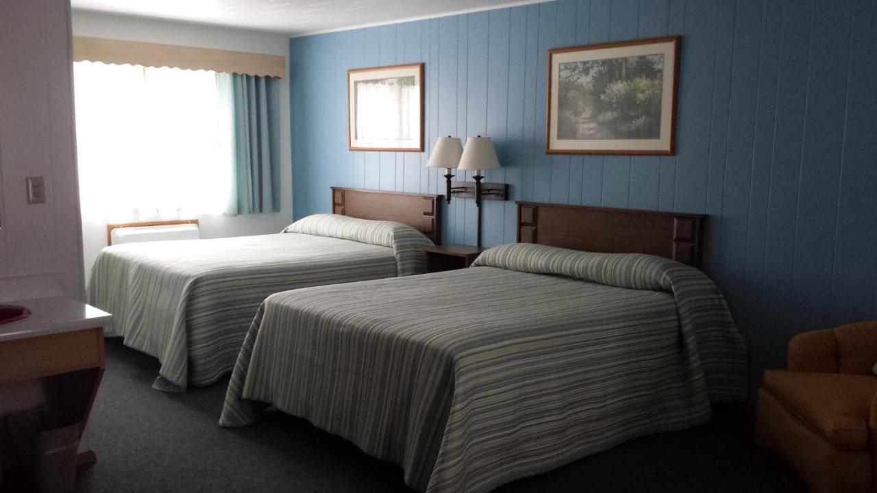 Cedars Motel Ironwood Εξωτερικό φωτογραφία